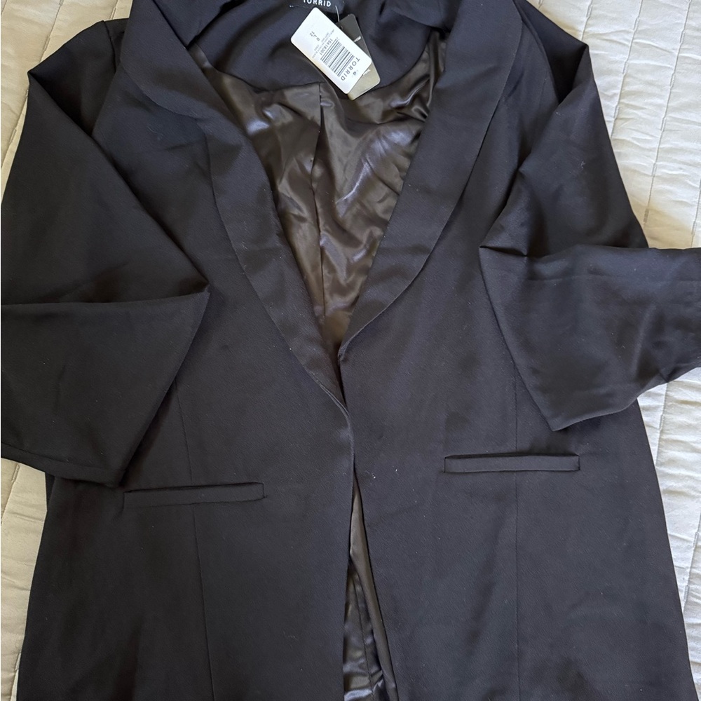 torrid Black Open Front Blazer with Satin Lining-NWT